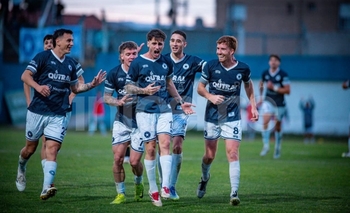 Imagen de la nota: Racing aseguró su presencia en los Cuartos de Final del Torneo Regional Amateur