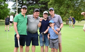 Imagen de la nota: El golf “Bataraz” disputó un multitudinario “Torneo de Perros”