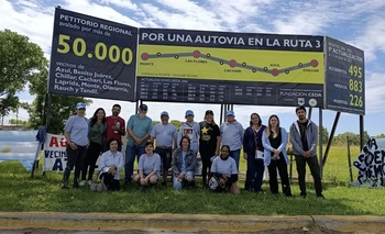 Imagen de la nota: Autoconvocados volvieron a manifestarse por el mal estado de la Ruta 3