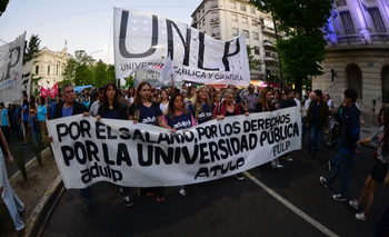 Imagen de la nota: El Presupuesto 2026 profundiza el ajuste sobre el sistema educativo y científico, advierte estudio privado