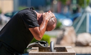 Imagen de la nota: Sensación pegote: ¿por qué hay días más agobiantes que otros en verano?