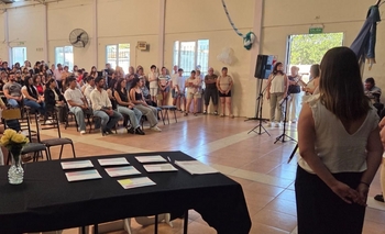 Imagen de la nota: Nuevos egresados del CENS N°451 