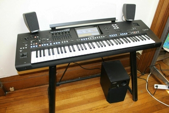 Teclado Yamaha Genos / Pioneer CDJ-2000 NXS2 Imagen de la nota: Teclado Yamaha Genos / Pioneer CDJ-2000 NXS2